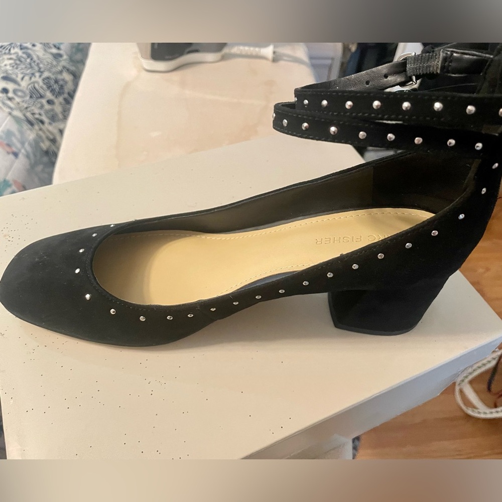 Marc Fisher studded kitten heels, size 8.5